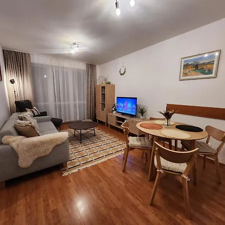 Apartman V Centre Donovaly S Garazou